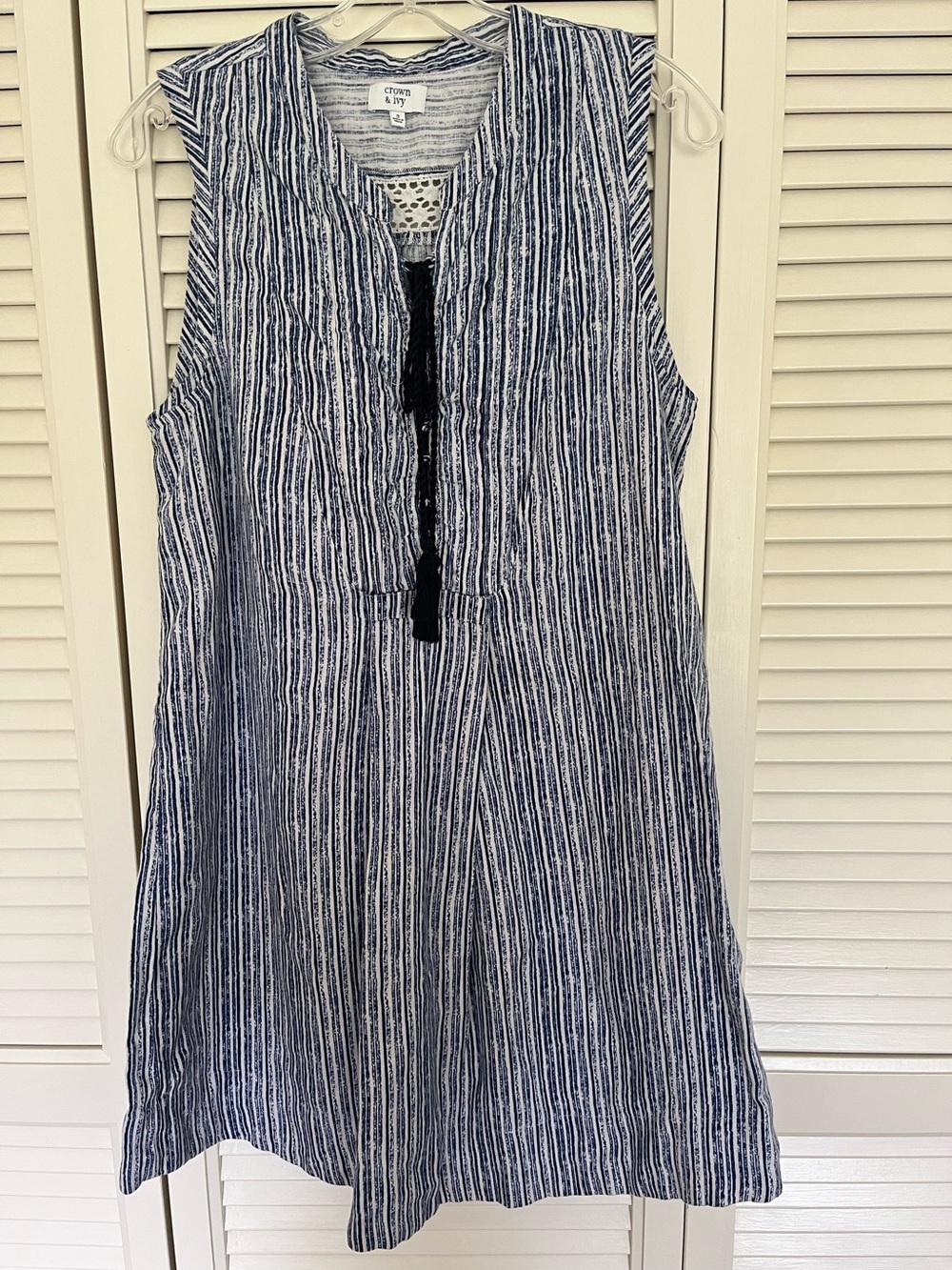 Crown and Ivy linen dress